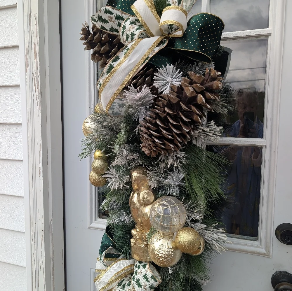 Elegant, Chic Emerald Green & Gold Door Swag